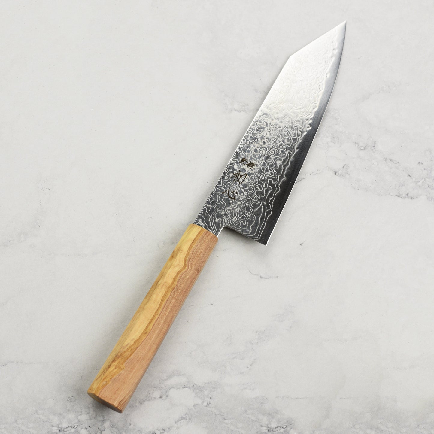 Hatsukokoro Ryuhyo SG2 Damascus 7" Bunka, Olivewood