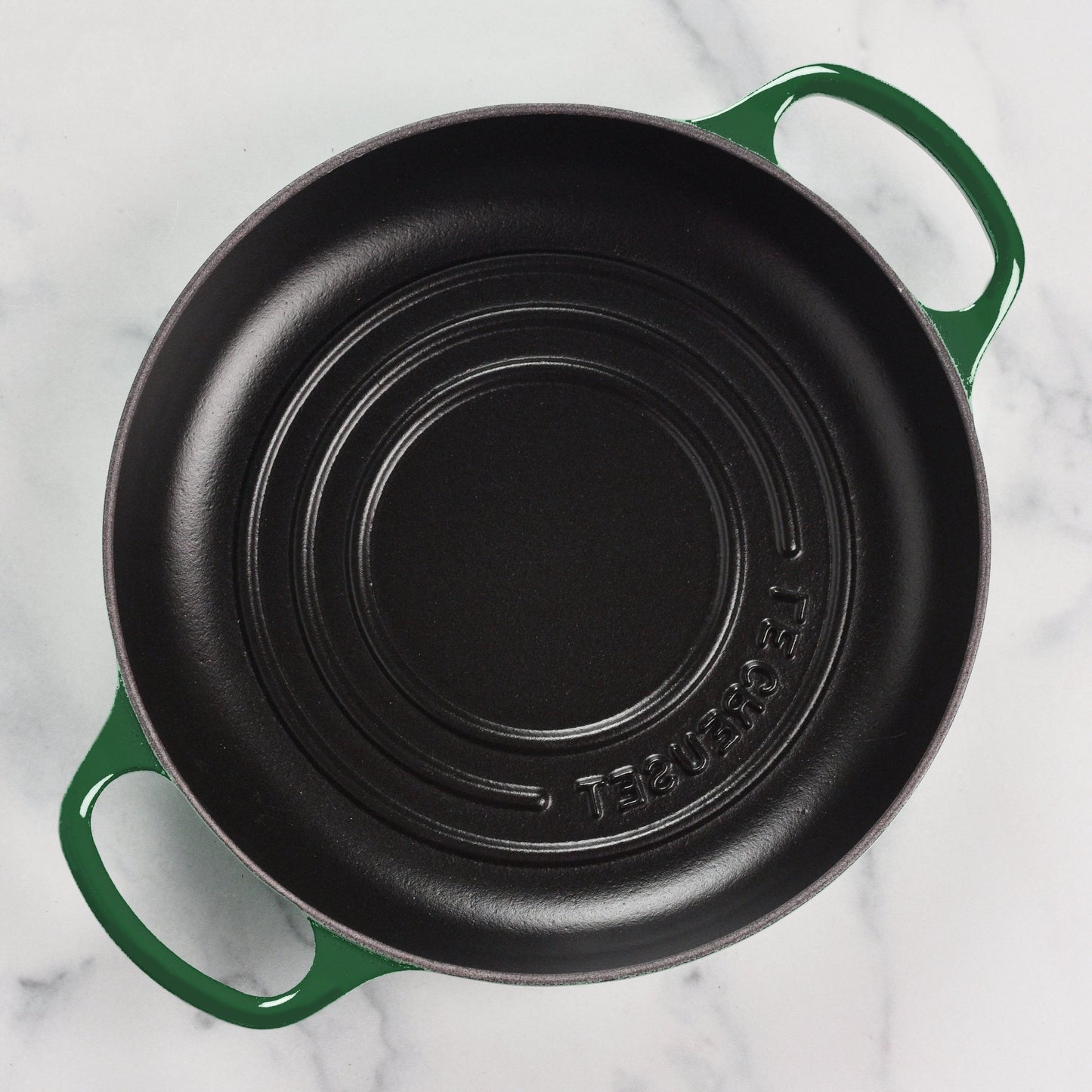 Le Creuset Signature Cast Iron 9.5" Artichaut Bread Oven