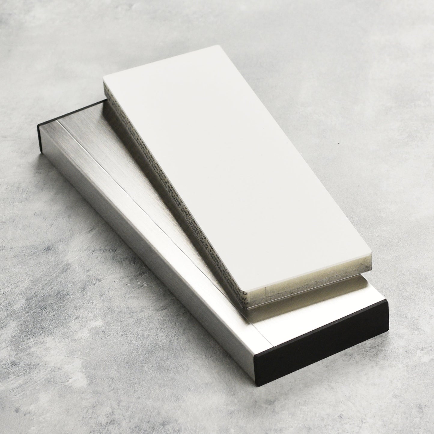 Shapton RockStar 1000 Whetstone with Stainless Steel Case