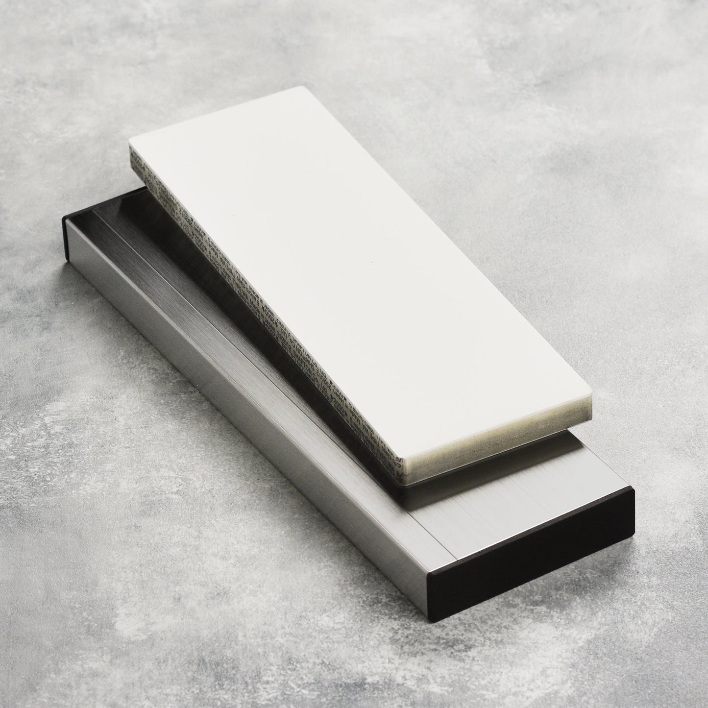 Shapton RockStar 2000 Whetstone with Stainless Steel Case
