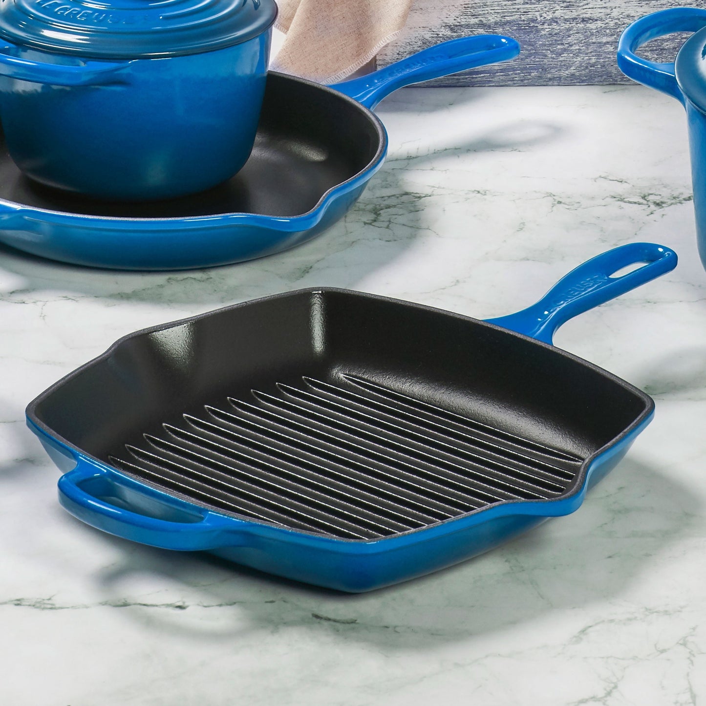 Le Creuset Signature Cast Iron 10.25" Marseille Square Grill Pan