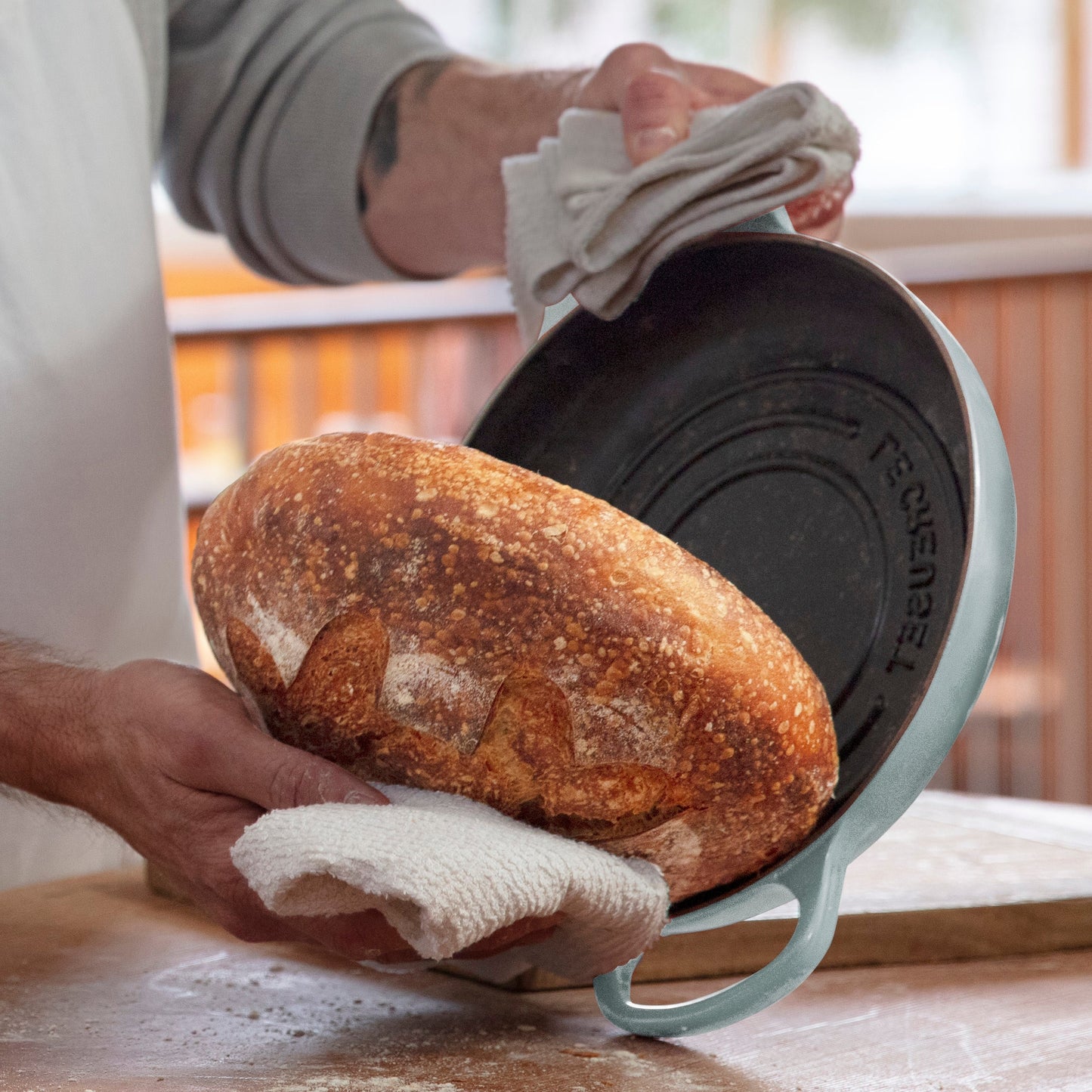 Le Creuset Signature Cast Iron 9.5" Sea Salt Bread Oven
