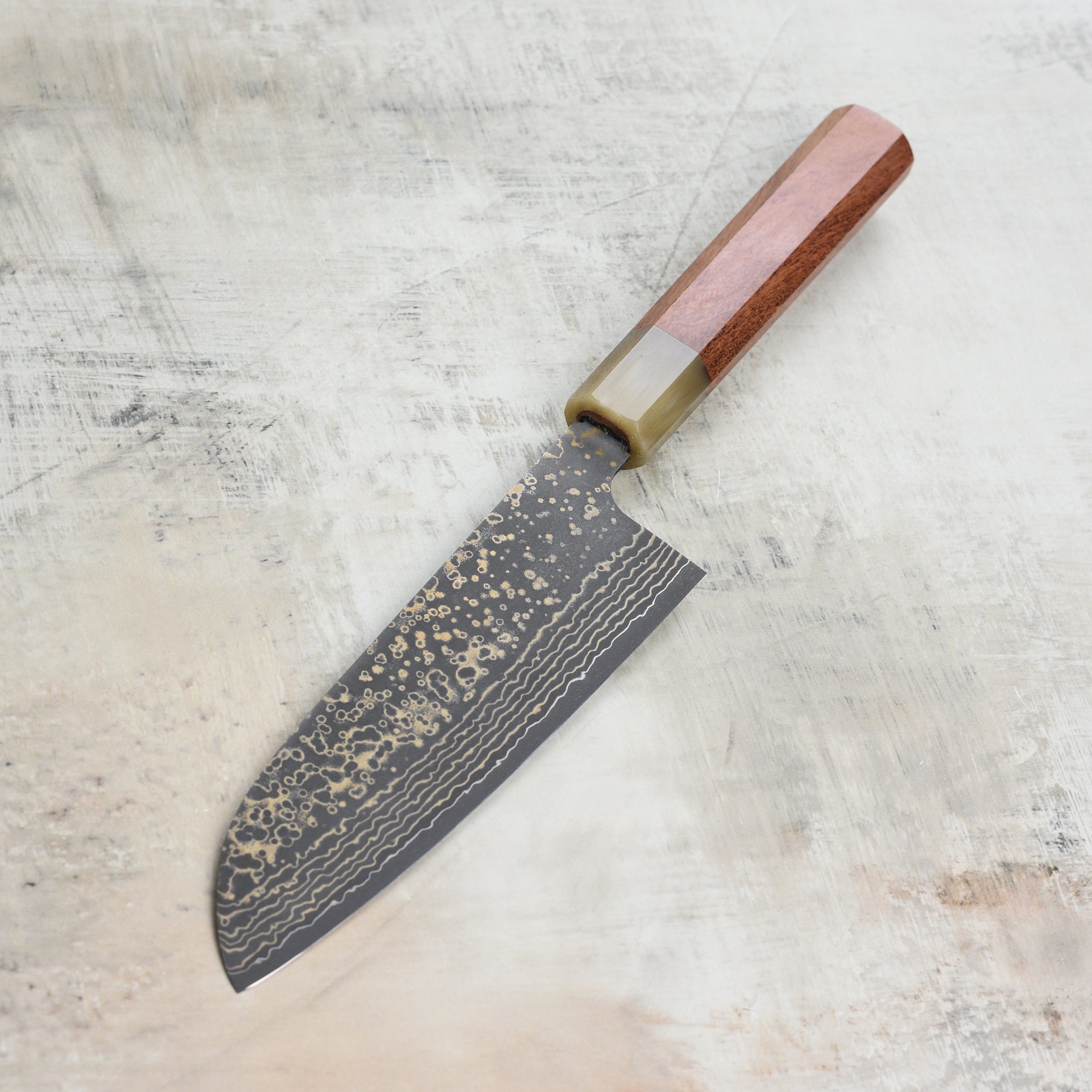 Saji Black Gold Damascus 6.5" Santoku, Quince Wood