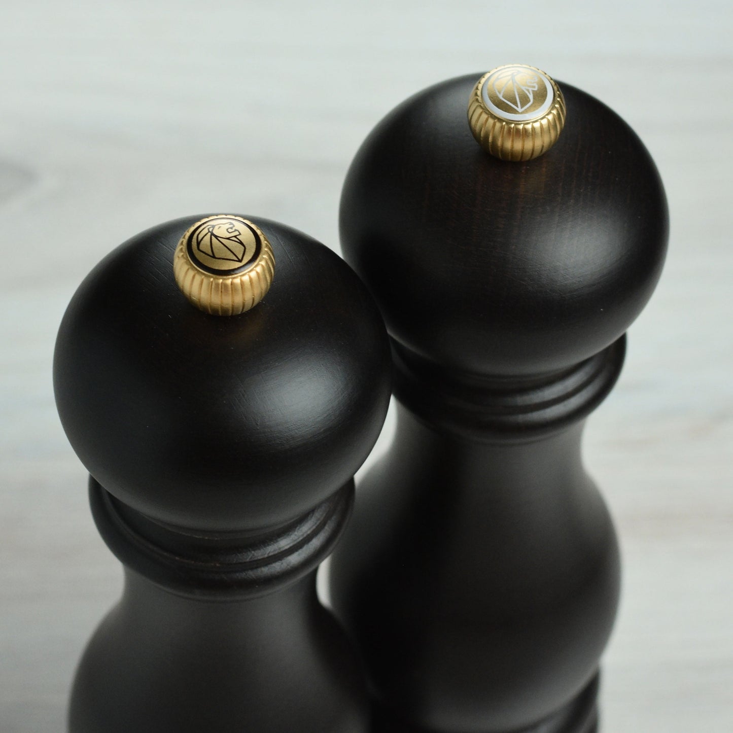 Peugeot Paris Chocolate 8.75" u'Select Salt & Pepper Mill Set
