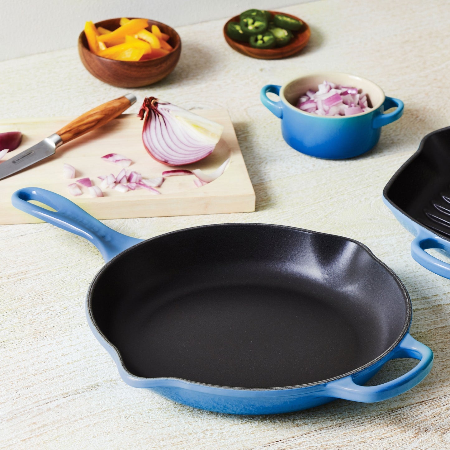 Le Creuset Signature Cast Iron 11.75" Marseille Skillet