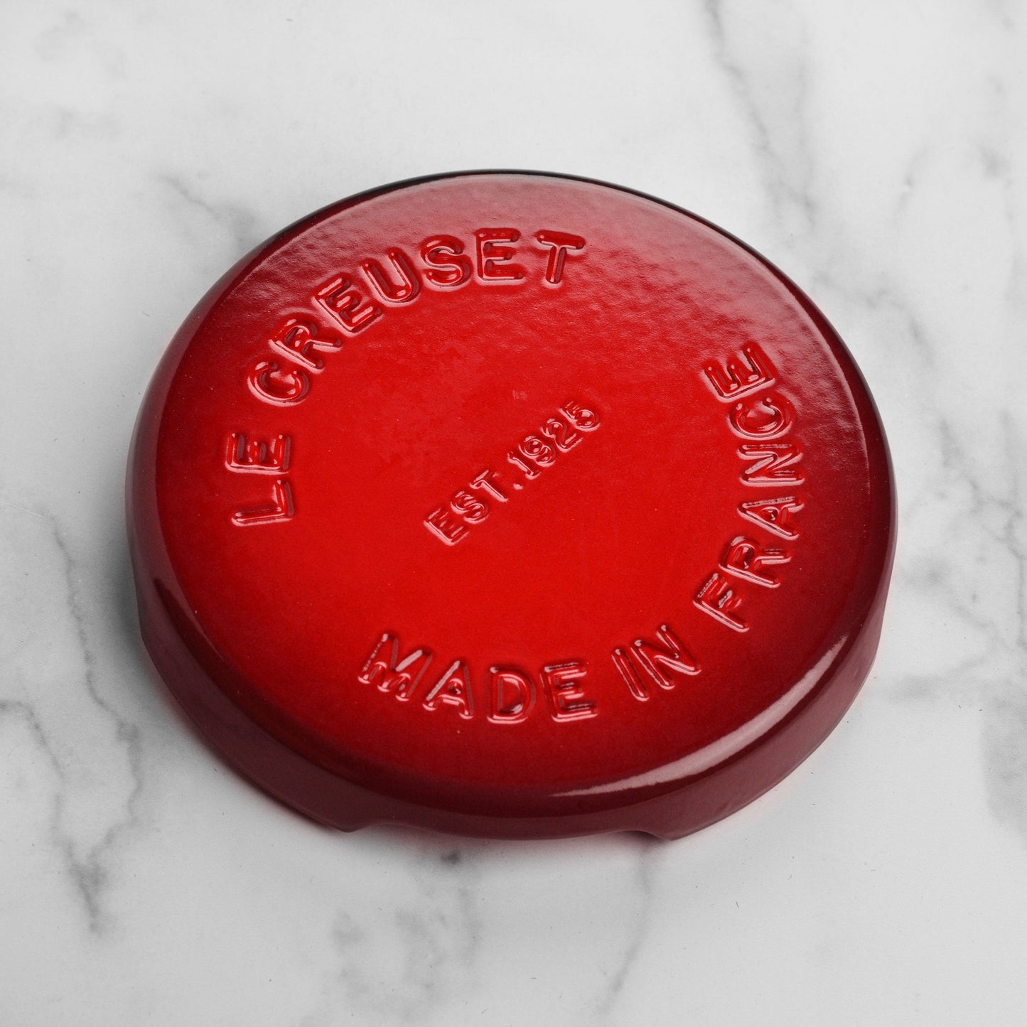 Le Creuset Signature Cast Iron 8.8" Cerise Round Trivet