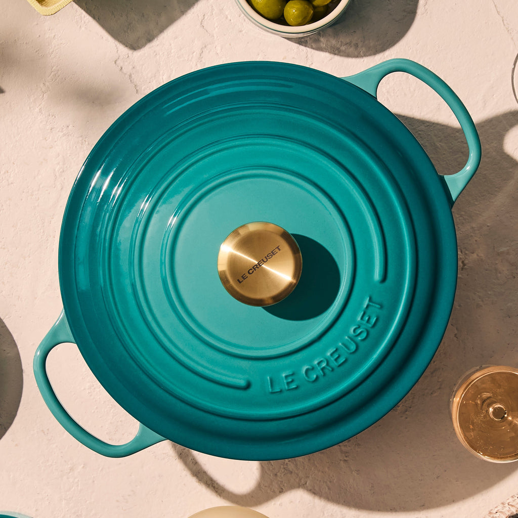 Le Creuset Signature Cast Iron 7.25-quart Bleu Riviera Round Dutch Oven