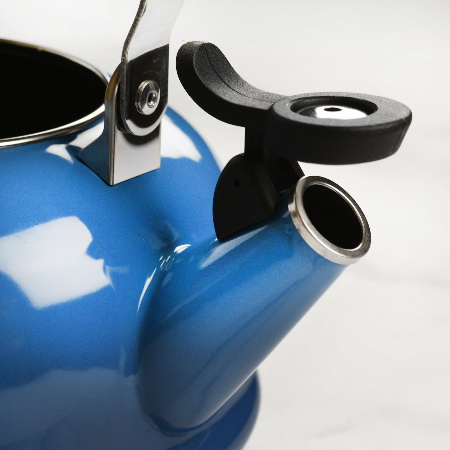 Le Creuset Enameled Steel 1.7-quart Marseille Whistling Tea Kettle