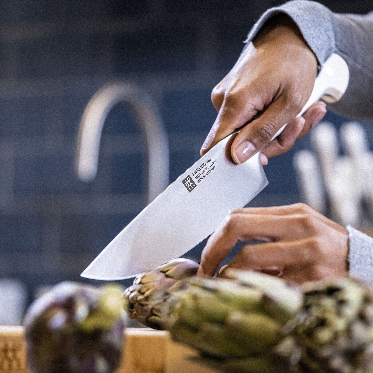Zwilling Pro Le Blanc 5 Piece Magnetic Knife Block Set