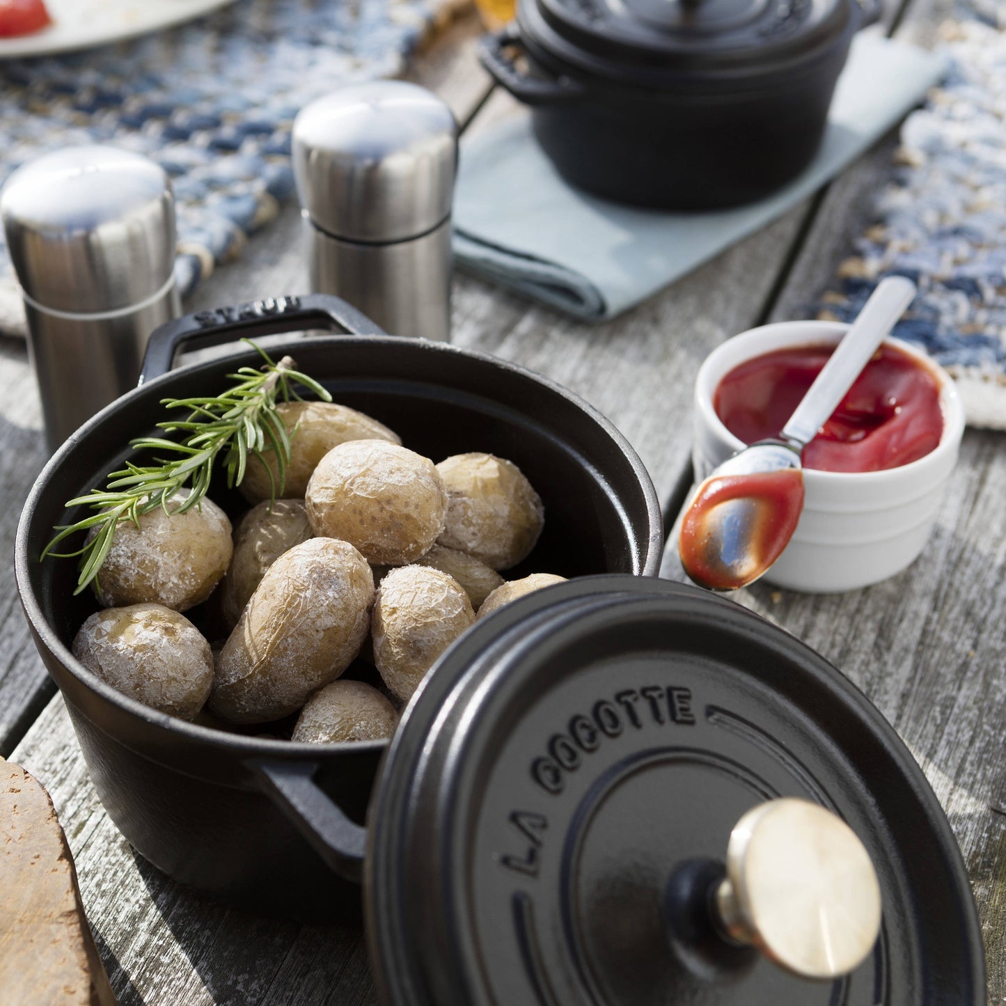 Staub 0.25-quart Matte Black Mini Round Dutch Oven
