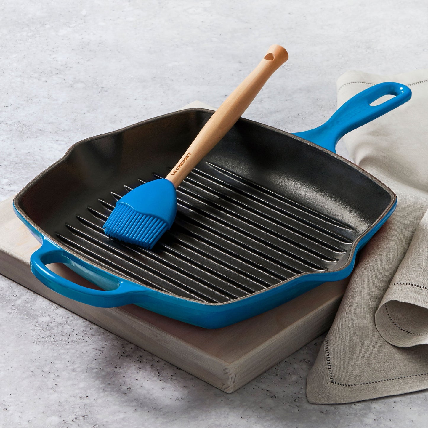 Le Creuset Signature Cast Iron 10.25" Marseille Square Grill Pan
