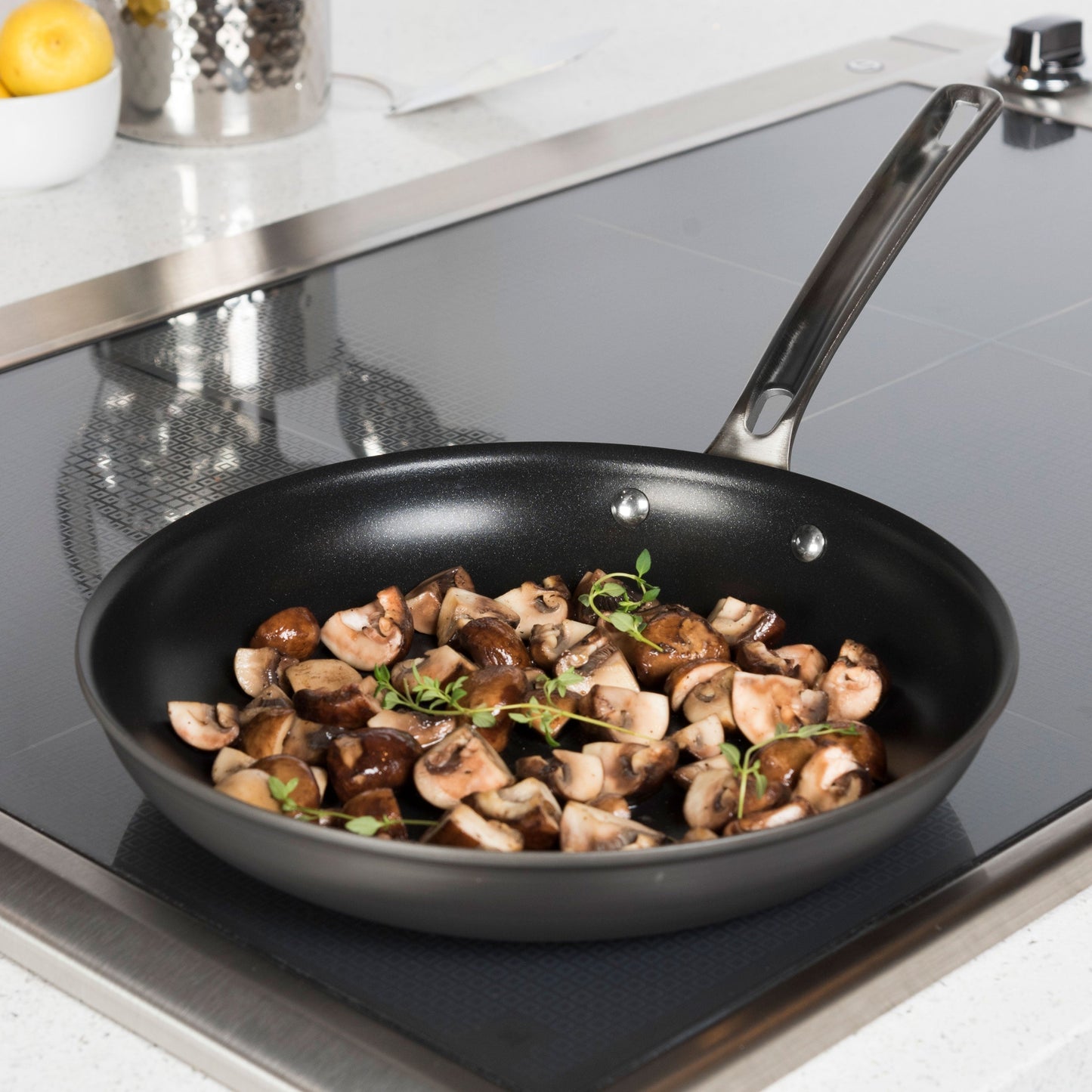Viking Hard Anodized Nonstick 3 Piece Skillet Set