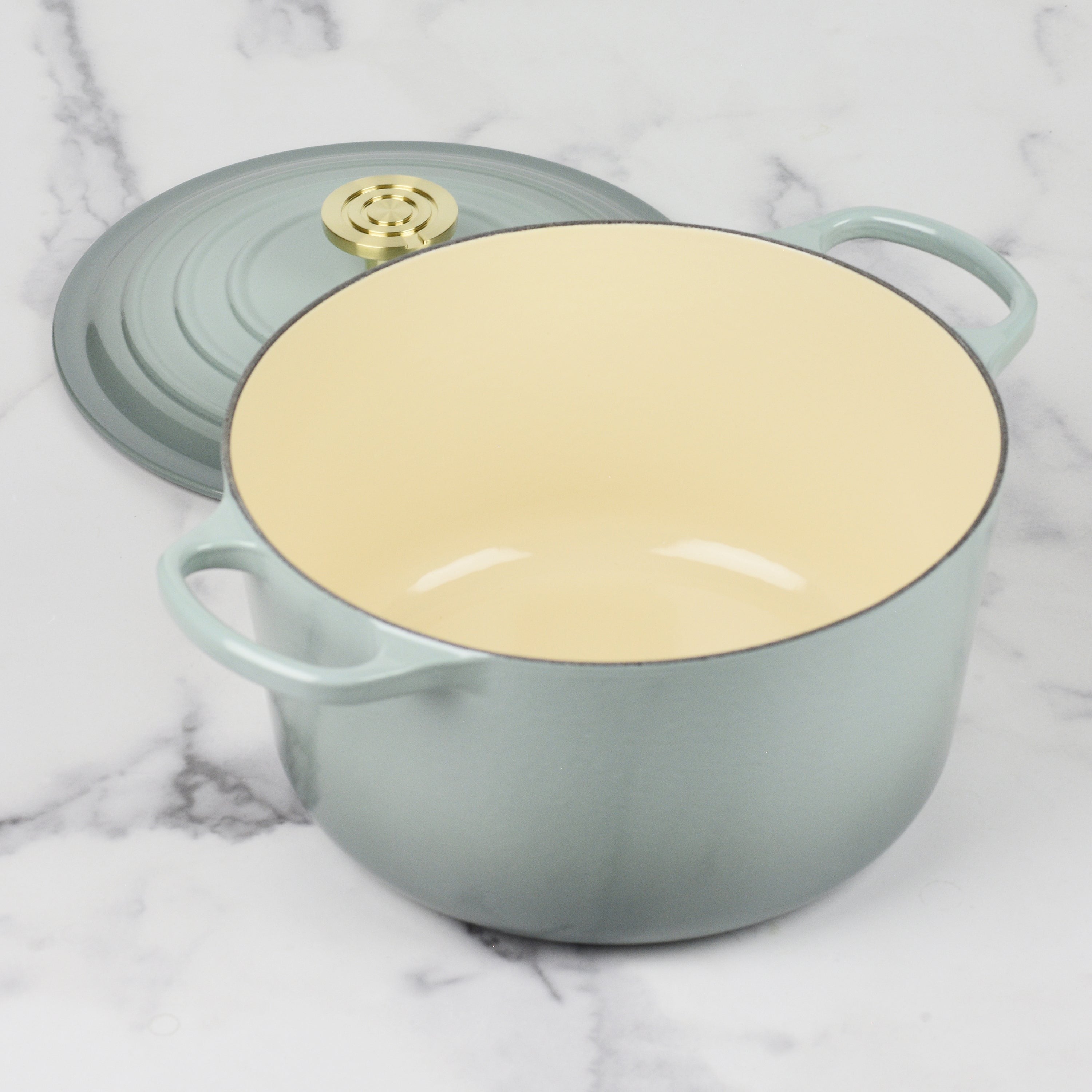 Le Creuset Signature Cast Iron 6.5-quart Sea Salt Round Deep Oven with Light Gold Crucible Knob