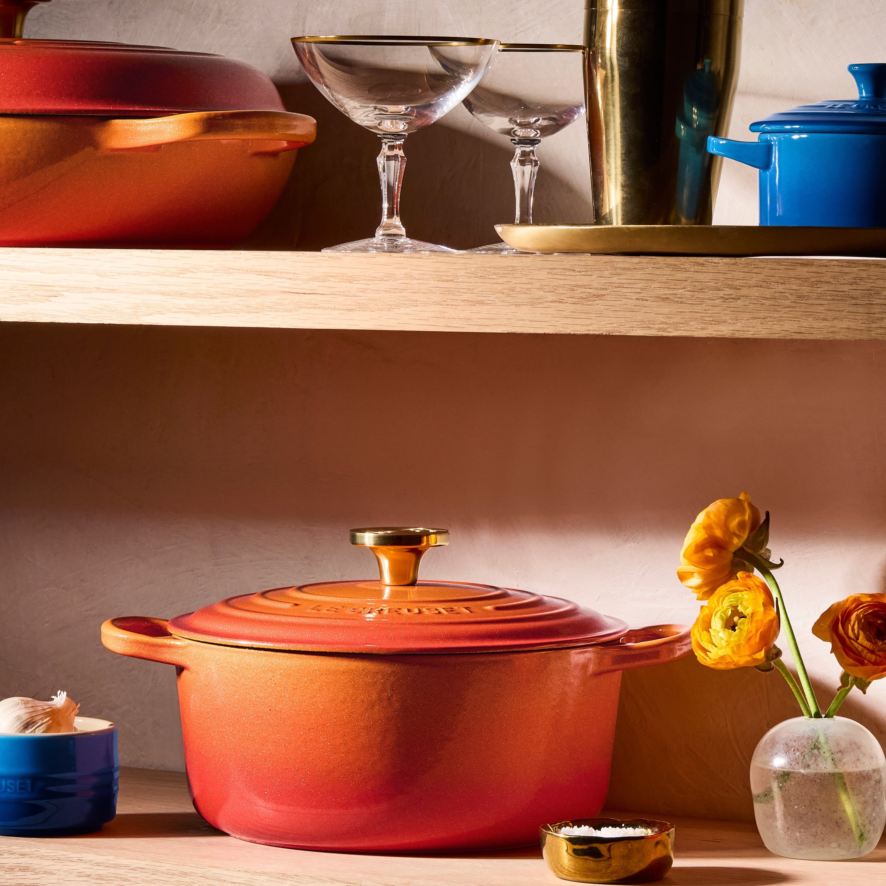 Le Creuset Signature Cast Iron 7.25-quart Flamme Doree Round Dutch Oven